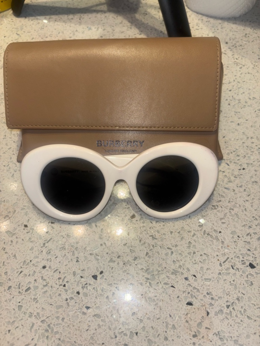 Burberry White Round Frame Sunglasses with Brown Accessories - Picture 3 of 5